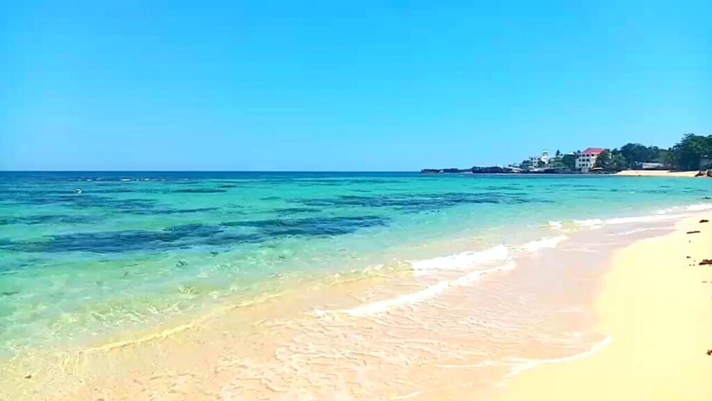 Patar White Sand beach Bolinao